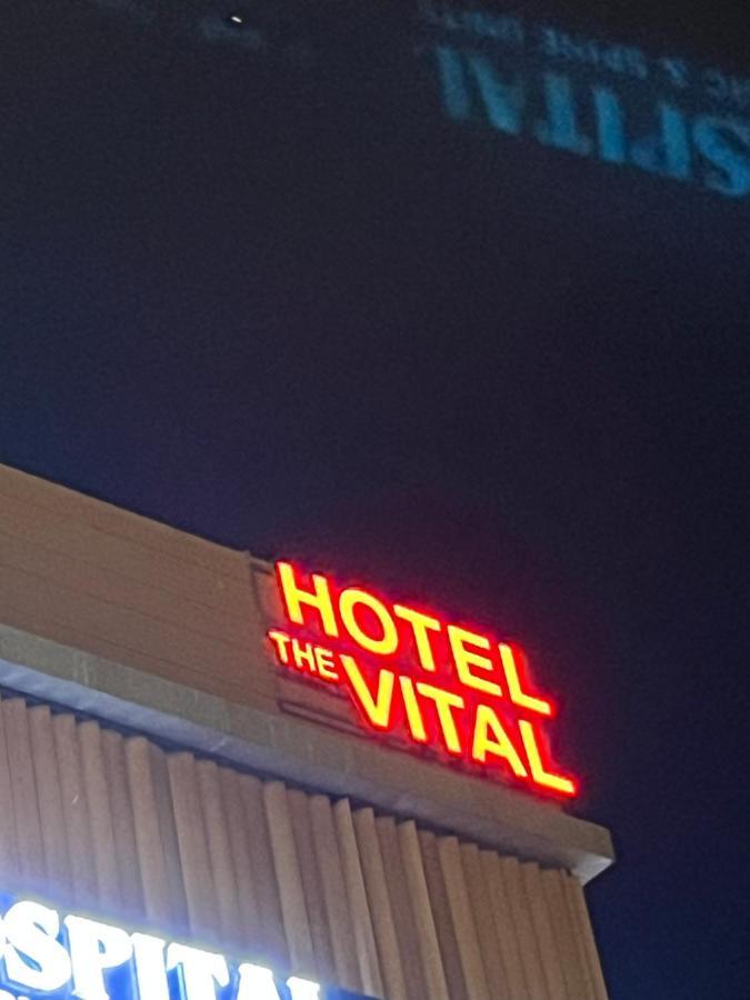 Hotel The Vital Σουράτ Εξωτερικό φωτογραφία