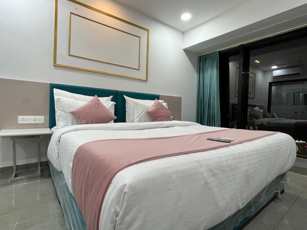 Hotel The Vital Σουράτ Εξωτερικό φωτογραφία